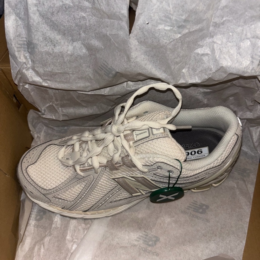 New Balance women’s  Cream and Gray Sneakers